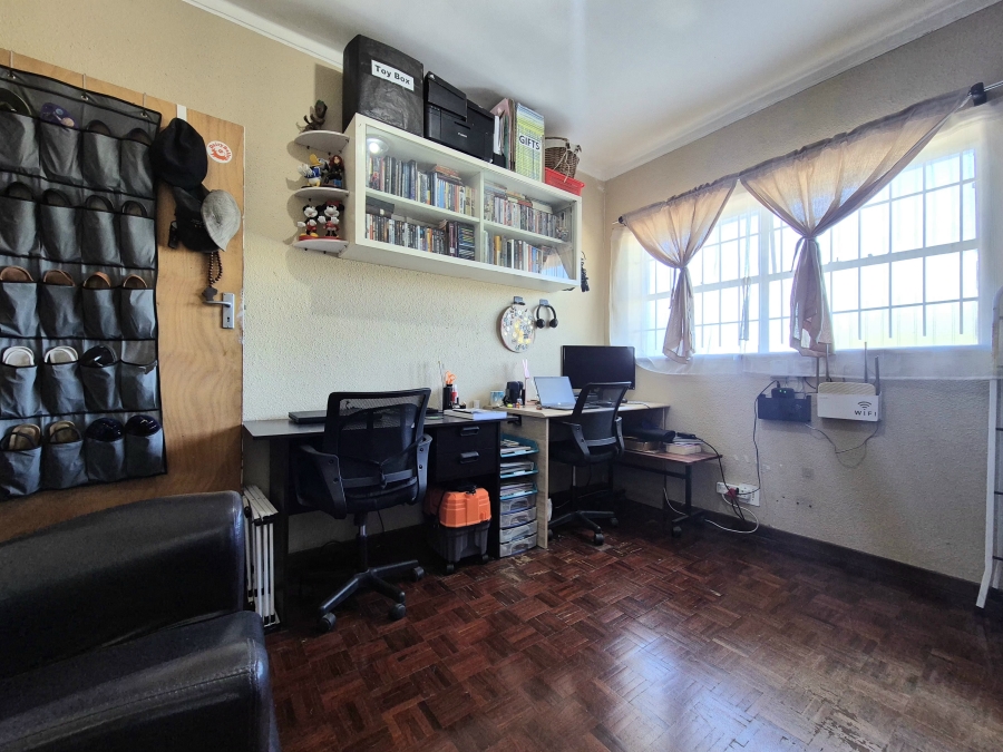 2 Bedroom Property for Sale in Claremont Western Cape